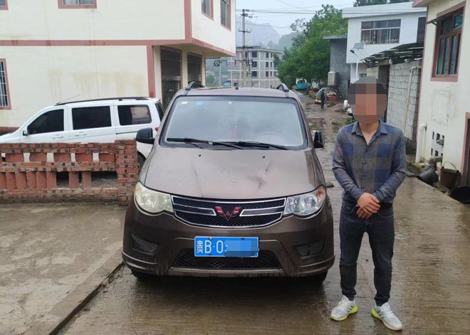 “黑校車”嚴(yán)重超員，2人被判刑！