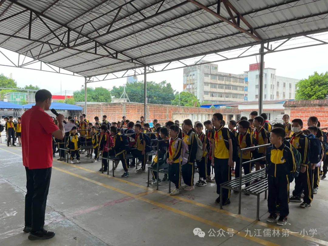 【陽(yáng)光校園 活力一小】校車安全演練，為學(xué)生保駕護(hù)航