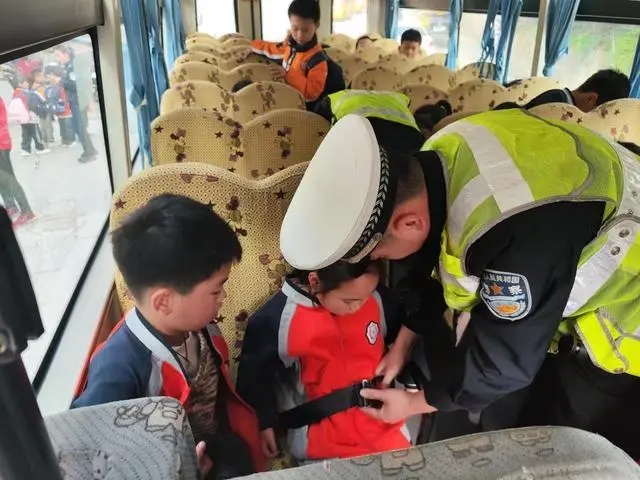通山：嚴把校車安全關 筑牢學生“生命帶”