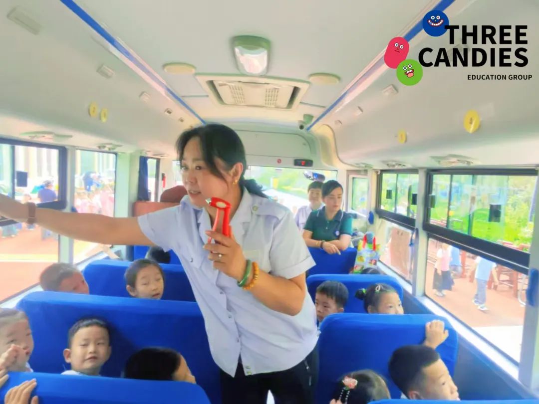 【校園安全】安全乘校車，平安伴我行——三顆糖御景新苑幼兒園校車安全應急演練