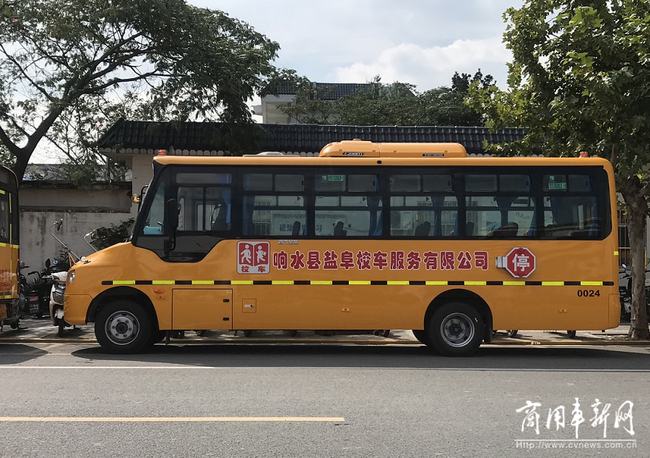 管理搞上去、收費(fèi)降下來(lái)！起底鹽阜校車安全運(yùn)營(yíng)背后的秘密