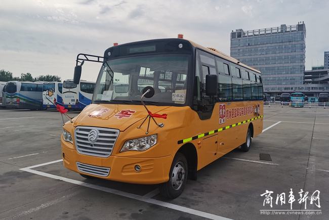 管理搞上去、收費(fèi)降下來(lái)！起底鹽阜校車安全運(yùn)營(yíng)背后的秘密