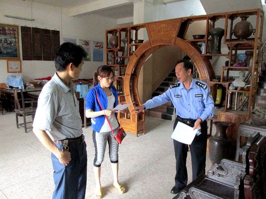 博白吸取湘潭校車事故教訓(xùn)持續(xù)開(kāi)展幼兒園校車整治